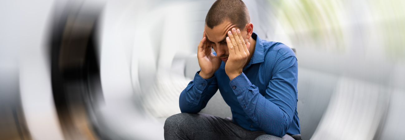 Schwindel nach Schlaganfall: Ursachen & Behandlung