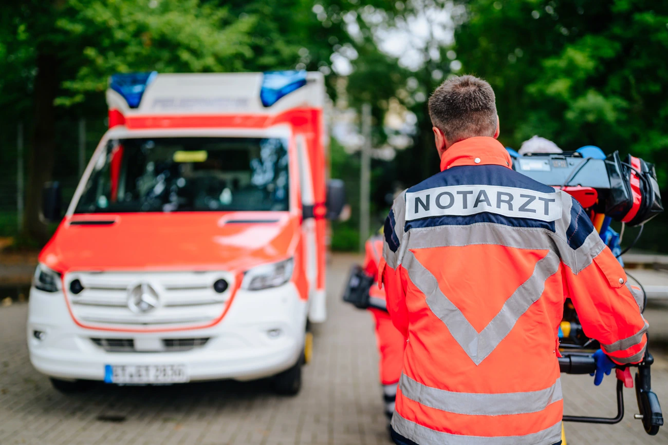 Schlaganfall: Im Zweifel 112 – warum schnelle Hilfe Leben retten kann