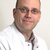 Dr. Christian Dohle ist ärztlicher Direktor der Median-Klinik Berlin-Kladow und Vorstandsmitglied der Deutschen Gesellschaft für Neurorehabilitation.