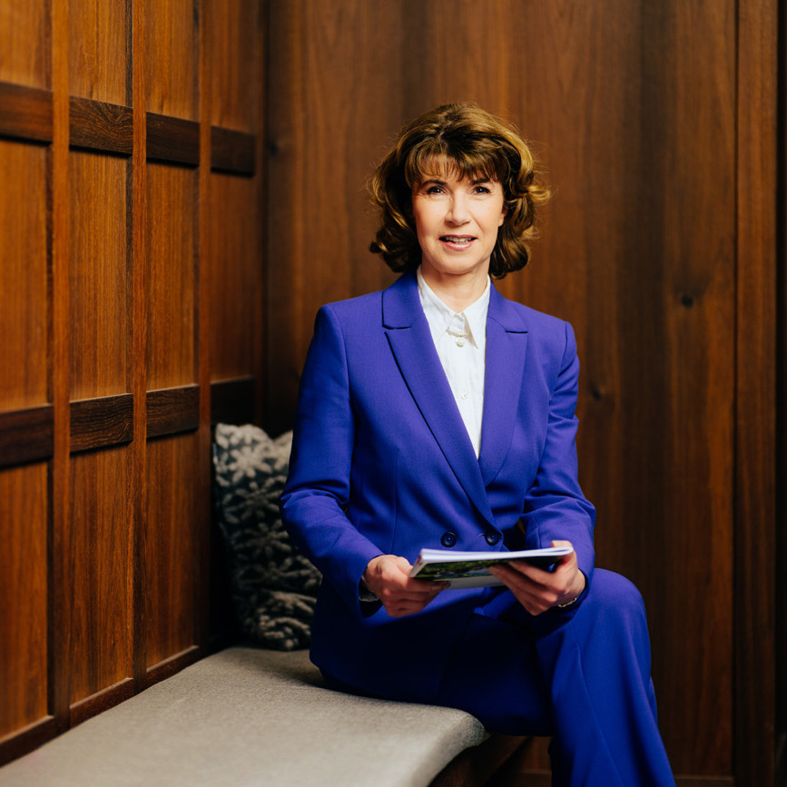 Dr. Martina Scharzt-Gehring