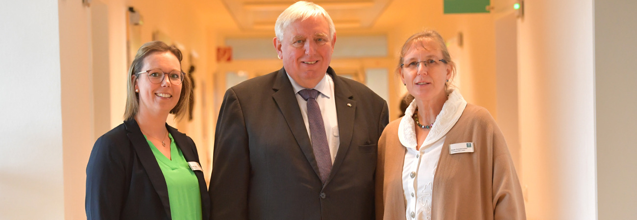 Minister besucht Schlaganfall-Lotsen