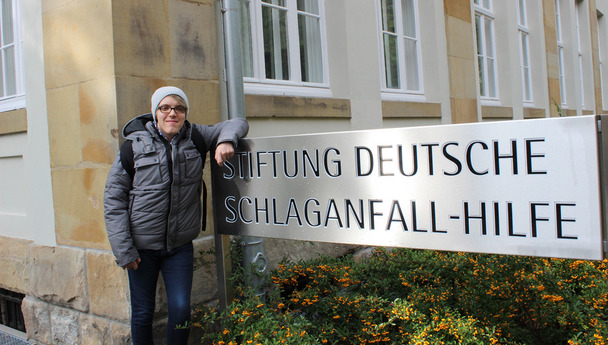 David Höwelkröger absolvierte 2016 ein Praktikum in der Pressestelle der Deutschen Schlaganfall-Hilfe.