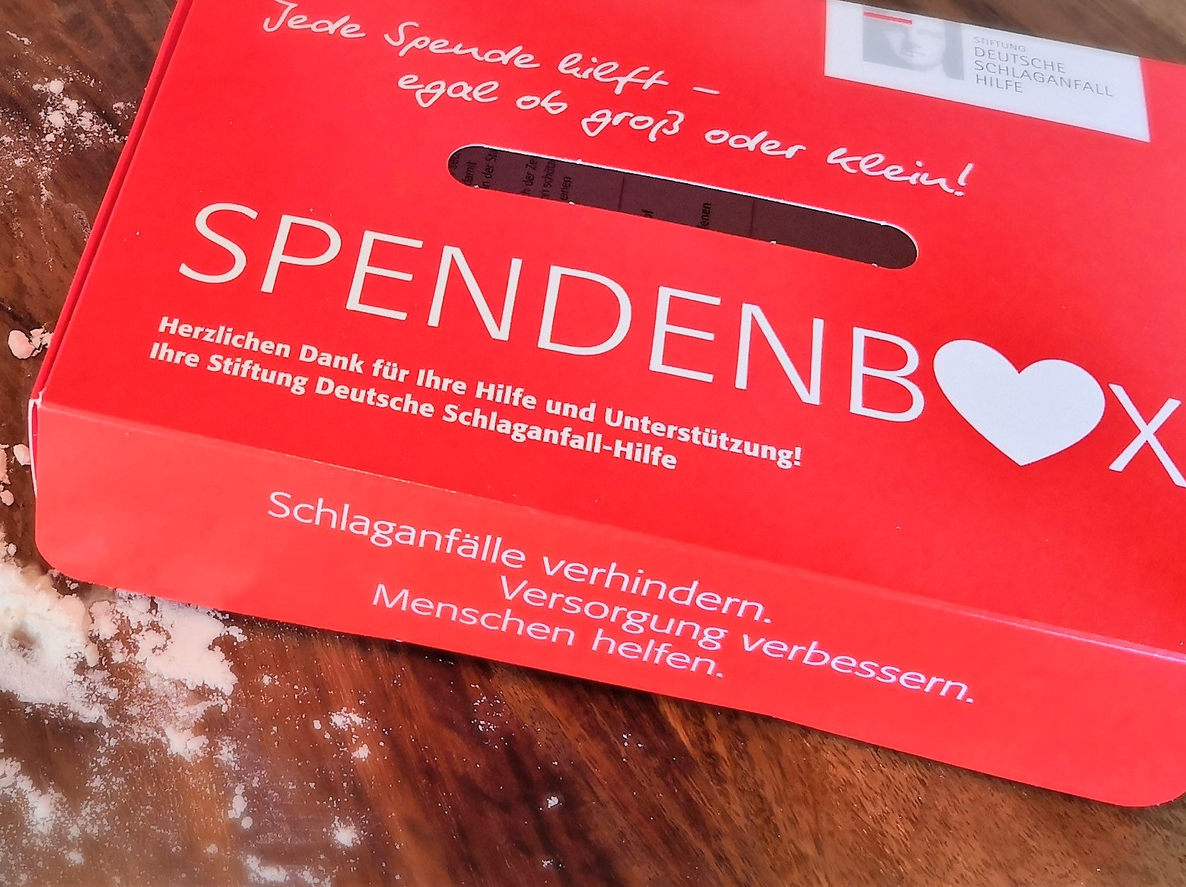 Backen und Helfen mit unserer Spendenbox