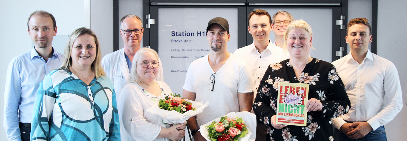 Stadtverordnete und Landtagsabgeordneter zu Besuch auf Schlaganfall-Station