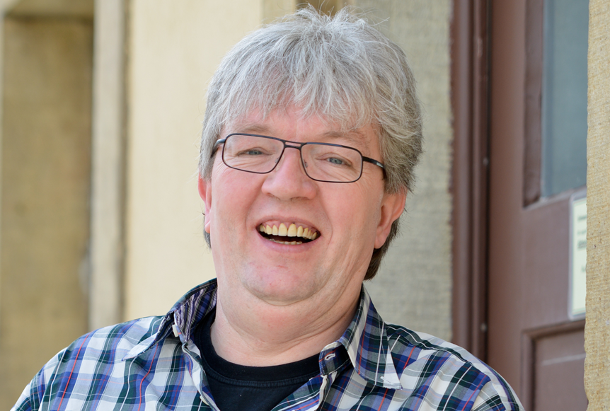 Schlaganfallbetroffener Mann