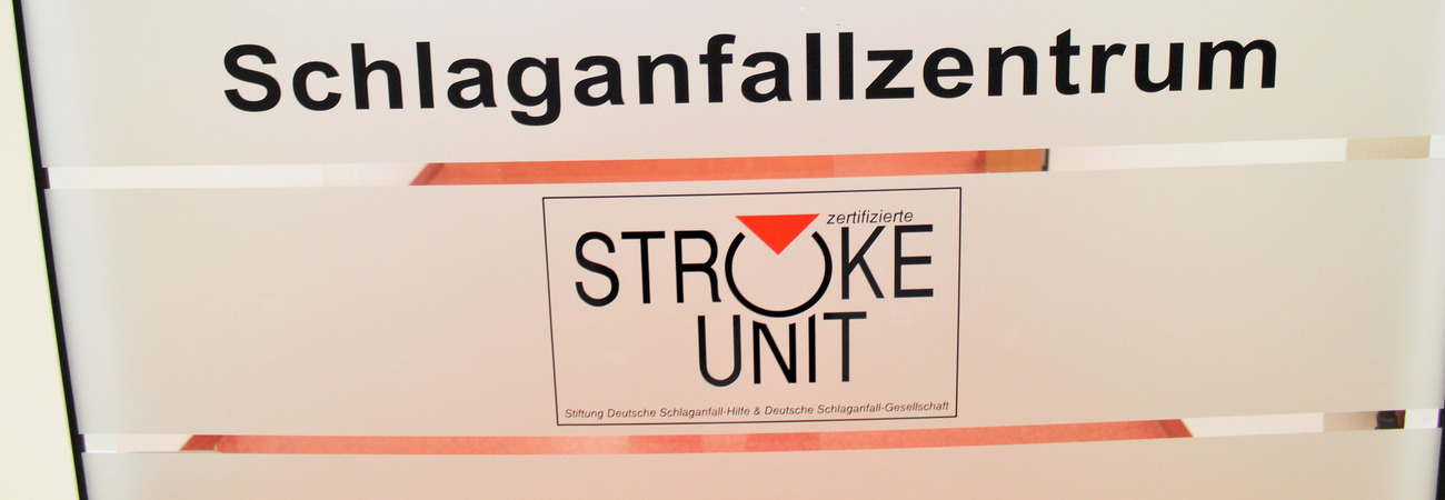 Eingang einer Zertifizierten Stroke Unit (Schlaganfall-Spezialstation)