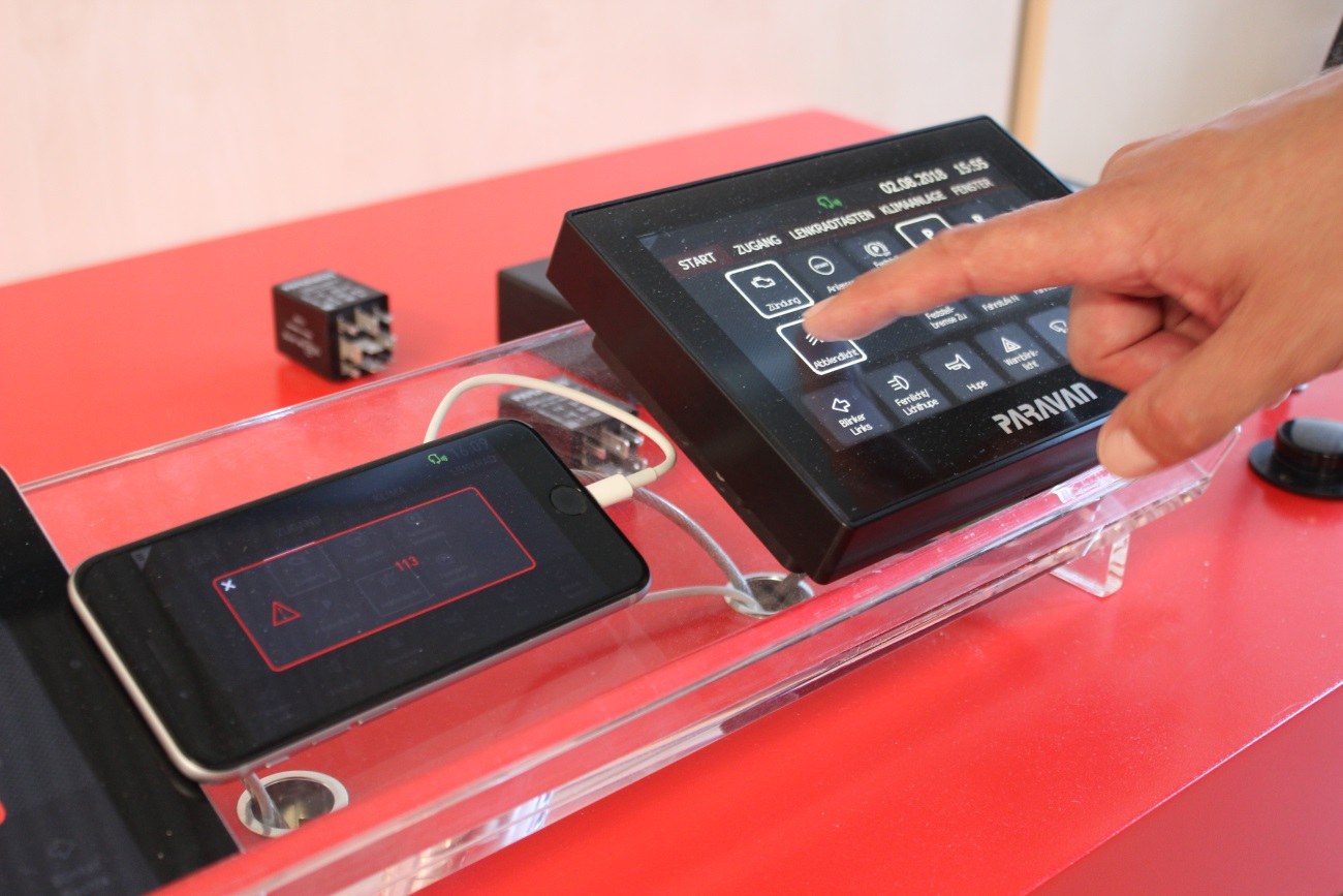 "Touch System“ mit Spracherkennung