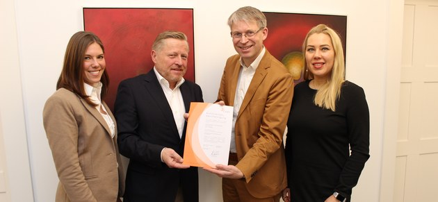 Die Stiftung arbeitet datenschutzkonform und hat darüber ein Zertifikat erhalten. Die Stiftung arbeitet datenschutzkonform und hat darüber ein Zertifikat erhalten.