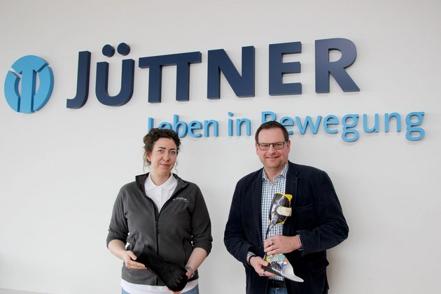 Andreas Ludwig und Amelie Dorl vom Sanitätshaus Jüttner
